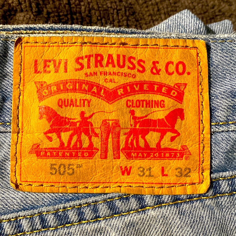 Levis 505 31x32 blue jeans